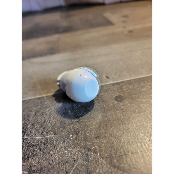 Disney 2010 bird hatching toy figure - Picture 5 of 5